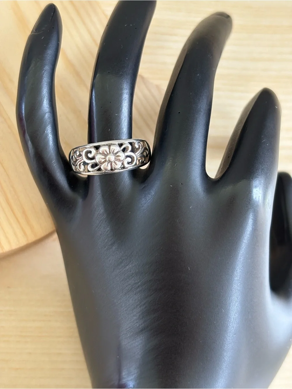 Vintage Sterling Silver Floral Filigree Band Ring 7.5